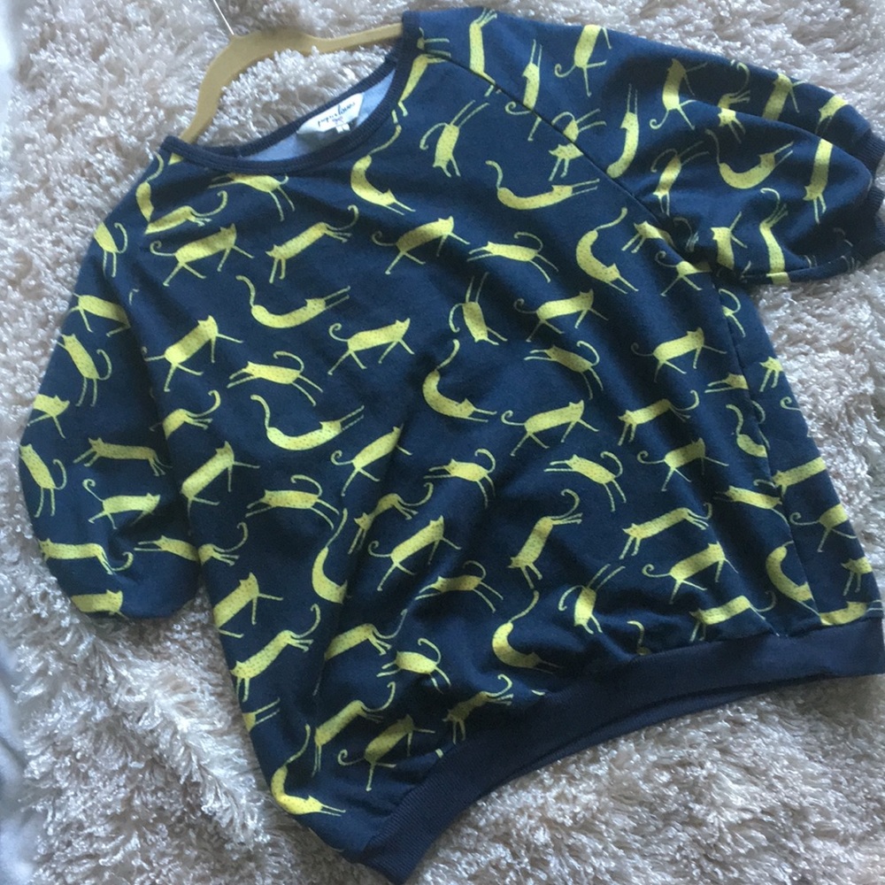Super Fun Yellow Cat Print Sweatshirt